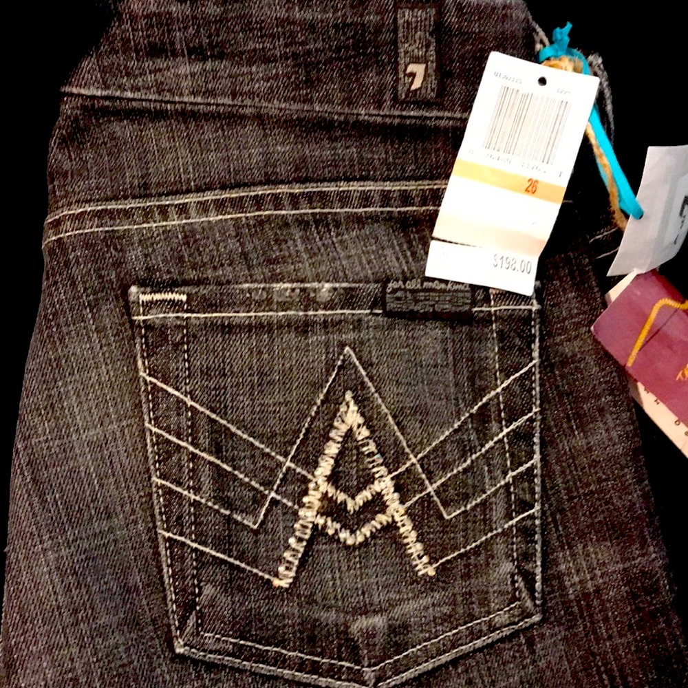 Jeans - Picture 4 of 16